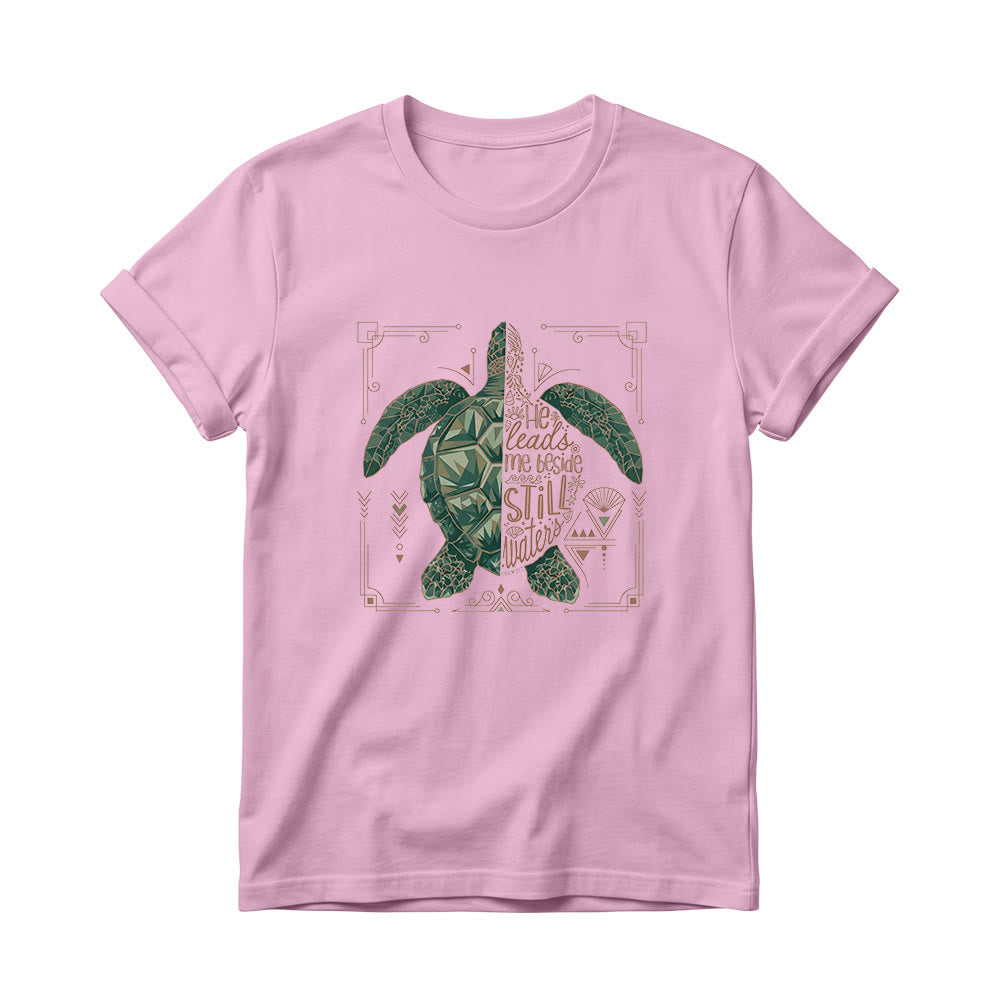 Christianartworkshop T-shirt girocollo da donna con motivo geometrico a tartaruga marina, bordo decorato e frase devozionale del Salmo. - Rosa - 4XL - image 4