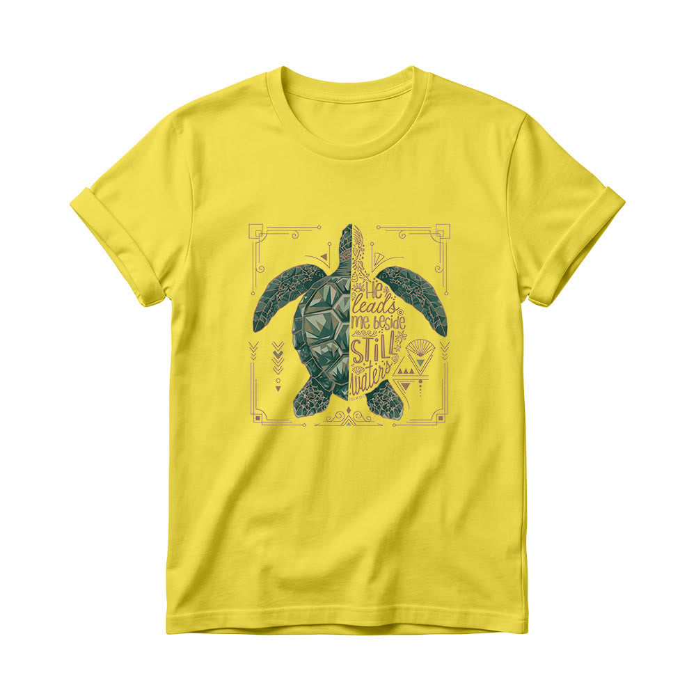 Christianartworkshop T-shirt girocollo da donna con motivo geometrico a tartaruga marina, bordo decorato e frase devozionale del Salmo. - Giallo - 4XL - image 8