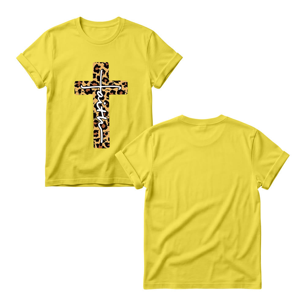 Christianartworkshop T-shirt girocollo da donna con stampa leopardata, croce verticale e scritta a mano "Faith" all'interno. - image 1