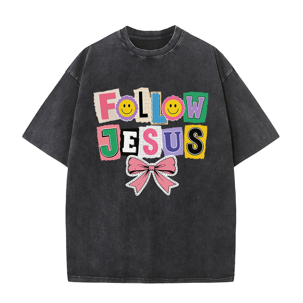 Christianartworkshop Maglietta lavata con scritta "Scrapbook Letter Follow Jesus Smiley Embellishment Bow Ornament" e fiocco, ideale per accompagnare un album di ritagli. - Nero - 5XL - image 1