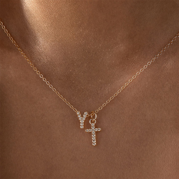 Christianartworkshop Collana con doppio ciondolo a croce con iniziali personalizzate dalla A alla Z e strass: un simbolo senza tempo di dolce protezione celeste. - Y - image 26
