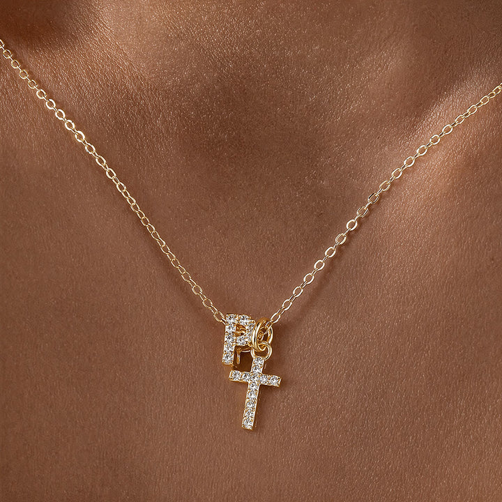 Christianartworkshop Collana con doppio ciondolo a croce con iniziali personalizzate dalla A alla Z e strass: un simbolo senza tempo di dolce protezione celeste. - P - image 17