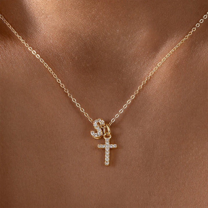 Christianartworkshop Collana con doppio ciondolo a croce con iniziali personalizzate dalla A alla Z e strass: un simbolo senza tempo di dolce protezione celeste. - S - image 20
