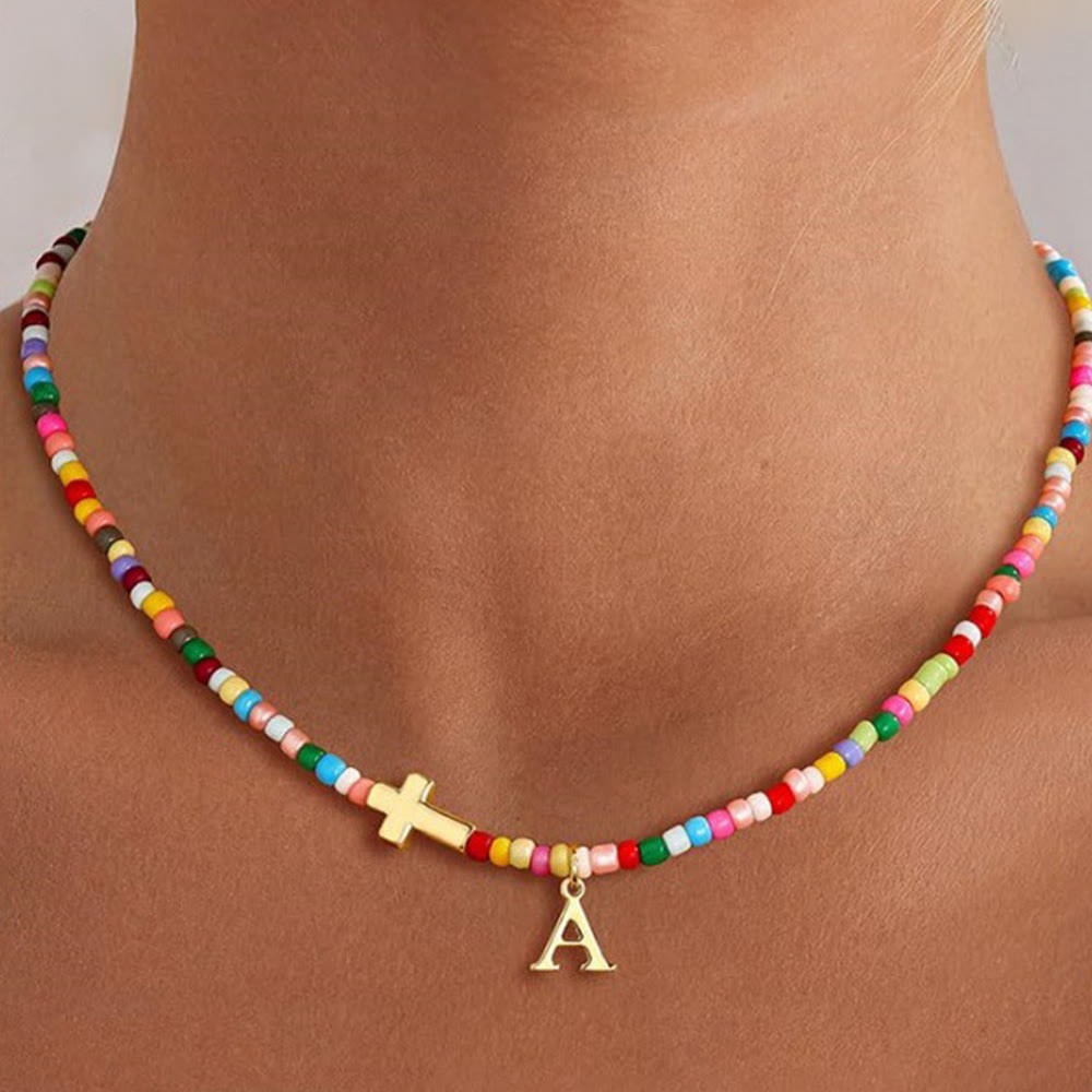 Christianartworkshop Collana girocollo con ciondolo a croce personalizzato con lettere dell'alfabeto: un simbolo senza tempo di dolce protezione celeste. - UN - image 0