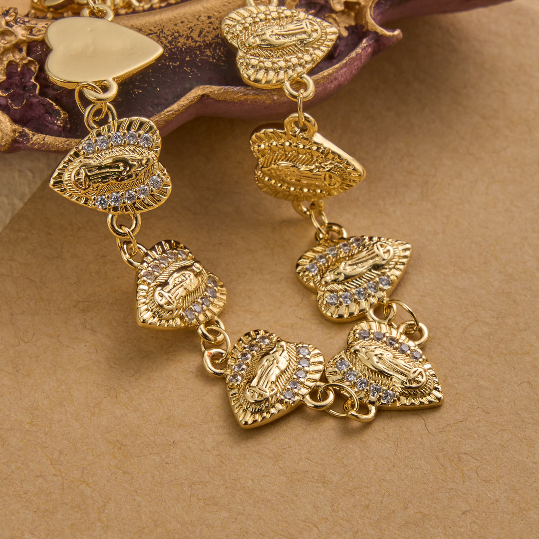 Christianartworkshop Bracciale con medaglione a forma di cuore e decorazioni scintillanti della Madonna di Guadalupe: emblema senza tempo di dolce protezione celeste. - image 5