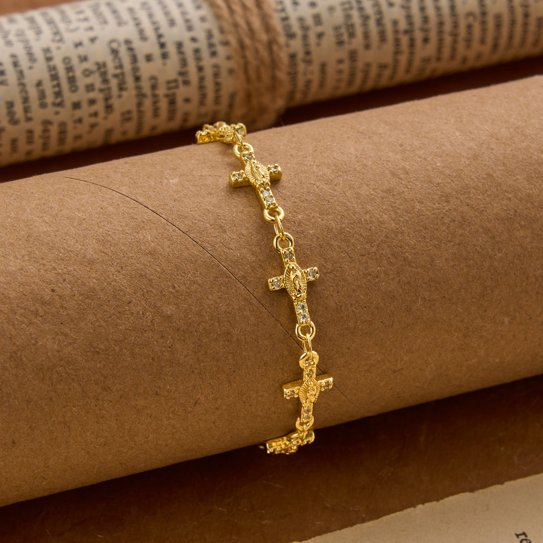 Christianartworkshop Bracciale con croce intarsiata e dettagli scintillanti della Madonna di Guadalupe: simbolo senza tempo di dolce protezione celeste. - Nostra Signora e la Croce - image 0
