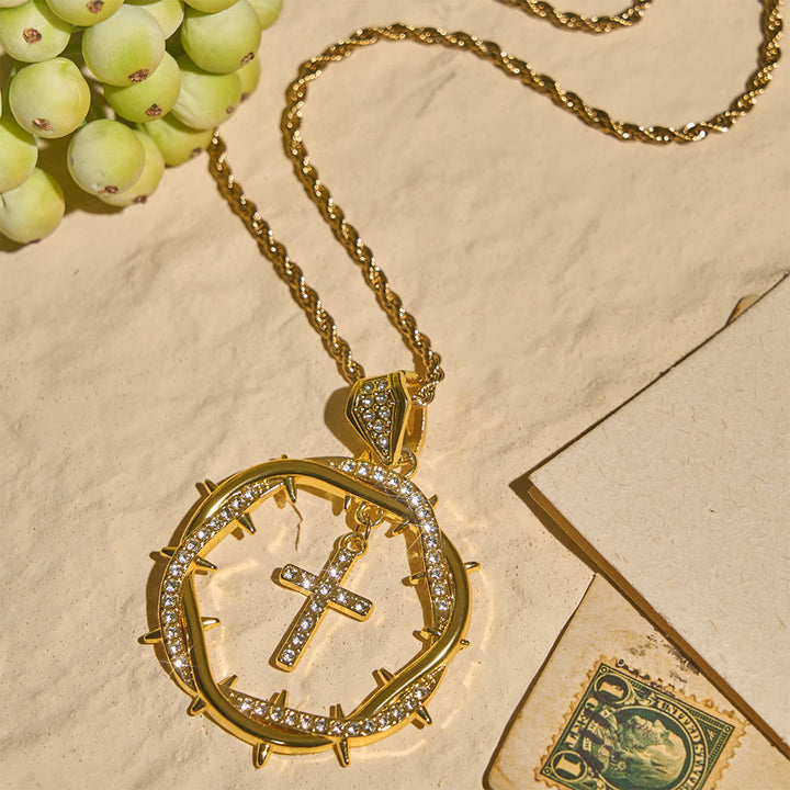 Ciondolo Corona di Spine e Croce Christianartworkshop : un promemoria di fede e grazia da indossare ogni giorno. - image 3
