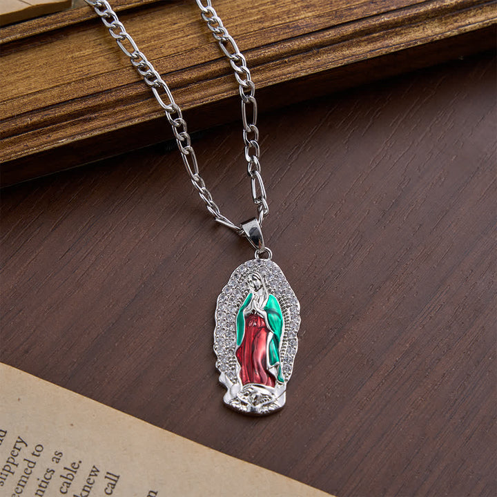 Ciondolo elegante con bordo a raggiera della Vergine di Guadalupe in smalto, catena Figaro spessa, Christianartworkshop. - Rosso argento - image 14