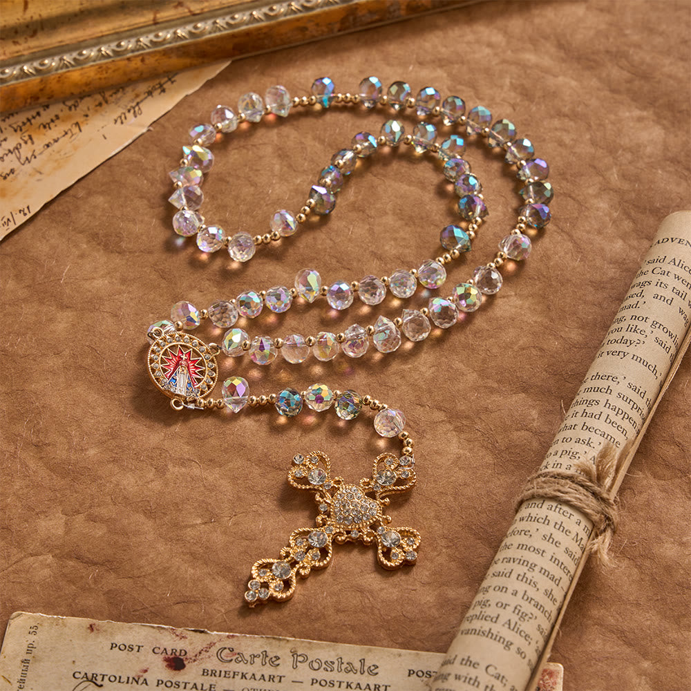 Christianartworkshop Rosario in vetro a goccia con sfumature iridescenti, croce dorata impreziosita da gioielli e medaglione della Madonna di Aparecida. - image 2
