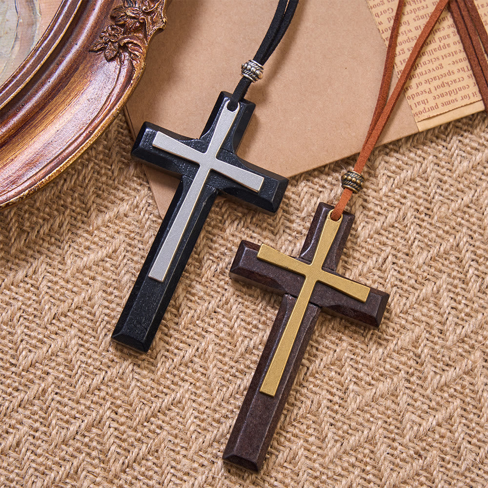 Christianartworkshop Collana minimalista con croce in metallo intarsiato e legno massello, cordino in pelle scamosciata: emblema di un rifugio celeste incrollabile. - image 1