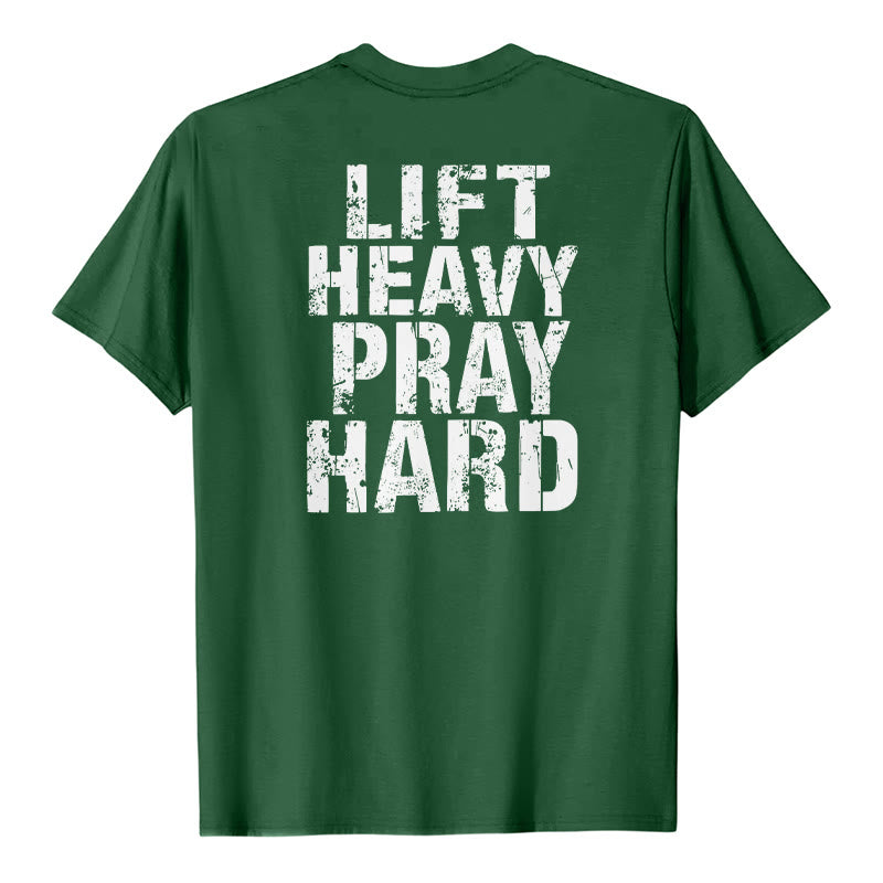 Christianartworkshop Maglietta classica con stampa "Dual-Side Lift Heavy Pray Hard" e scritta effetto invecchiato. - Verde scuro - 2XL - image 12