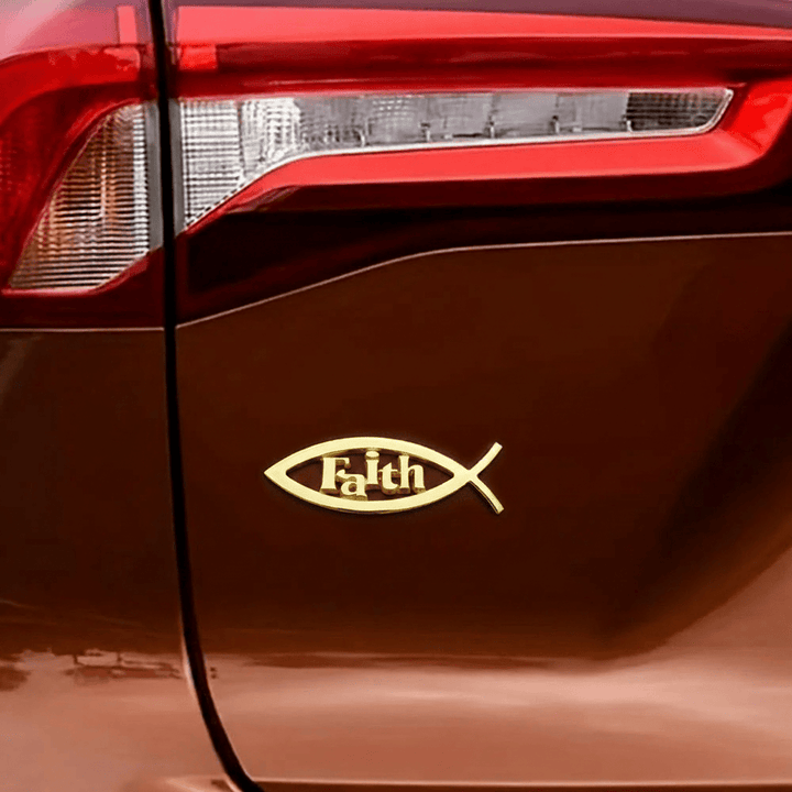 Christianartworkshop Adesivo per auto con sagoma di pesce Ichthys e scritta "Faith" in rilievo: simbolo di incrollabile convinzione e protezione stradale. - image 1