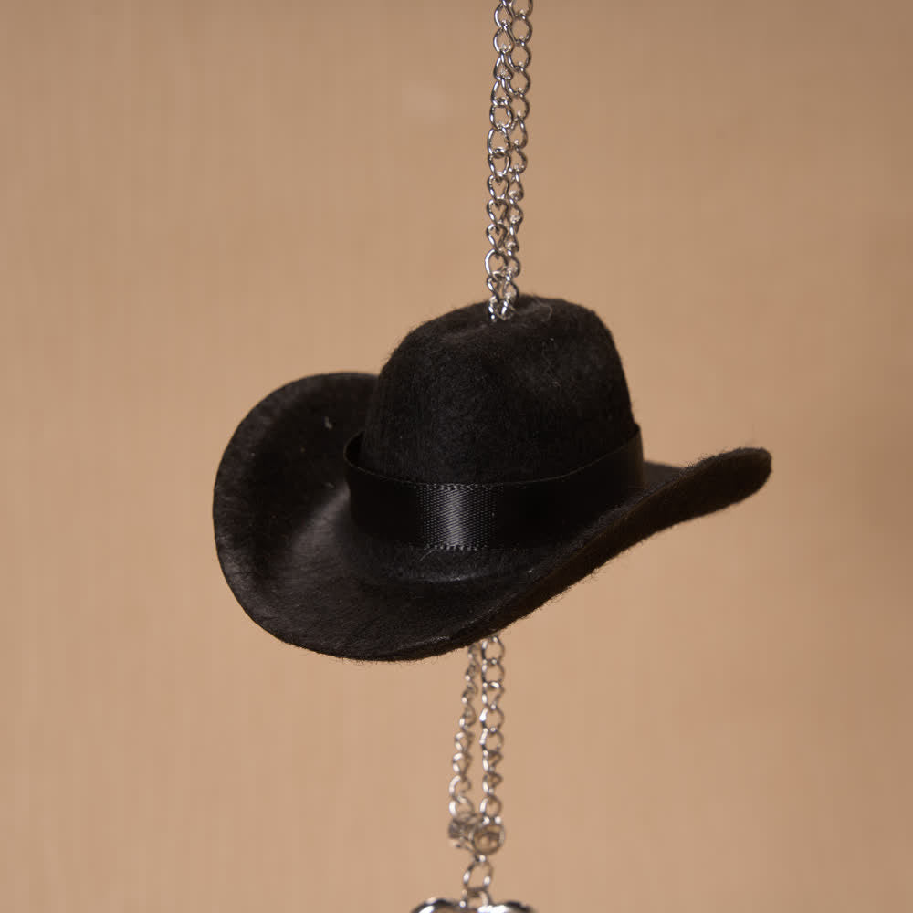 Christianartworkshop Ciondolo per auto in legno con croce, ala d'angelo e cappello da cowboy: simbolo senza tempo di fedele protezione celeste. - image 8