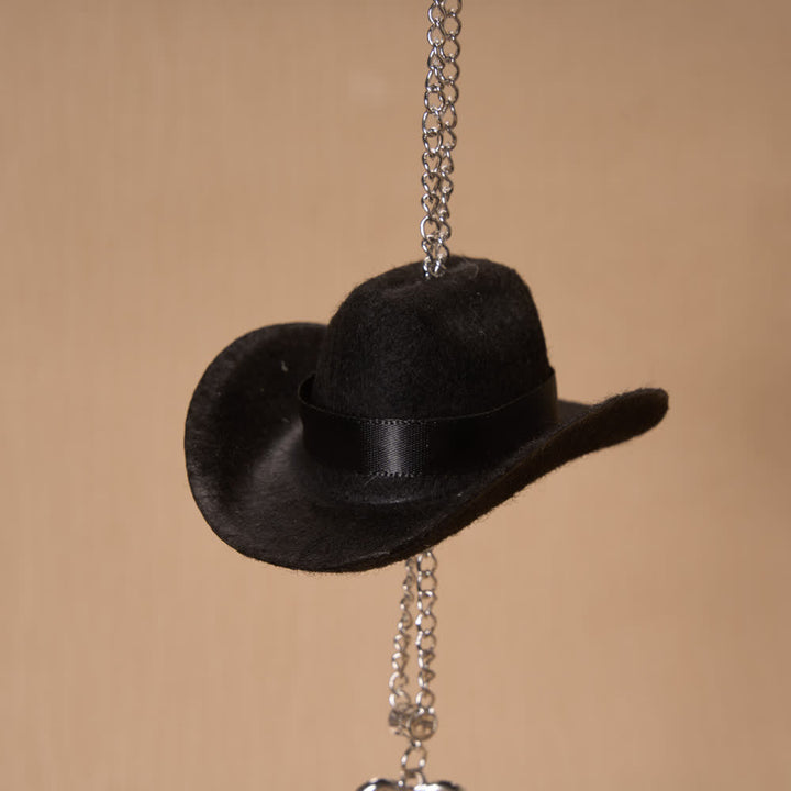 Christianartworkshop Ciondolo per auto in legno con croce, ala d'angelo e cappello da cowboy: simbolo senza tempo di fedele protezione celeste. - image 8