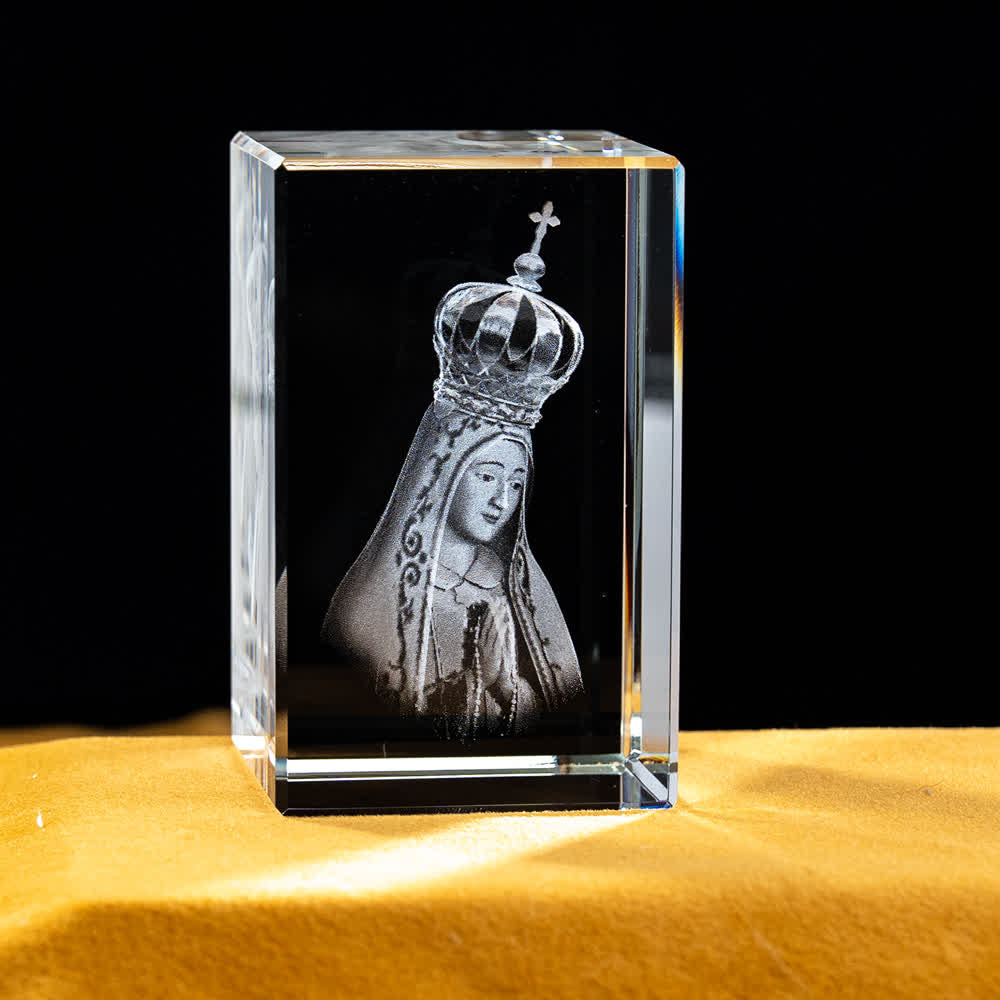 Christianartworkshop Statuetta sacra in cristallo incisa con design multipli, ideale per esposizione su scrivania e decorazione devozionale della casa. - Busto della Madonna di Famina - 5x5x8cm - image 5