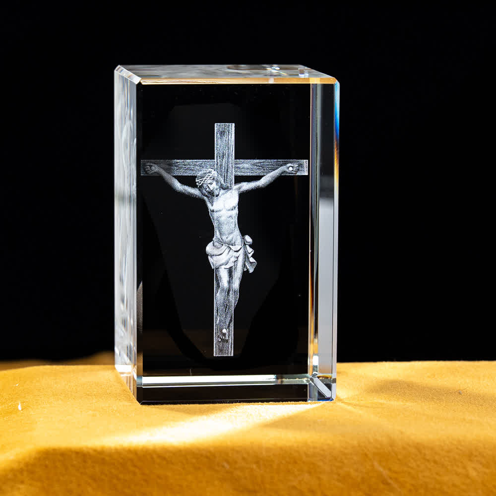 Christianartworkshop Statuetta sacra in cristallo incisa con design multipli, ideale per esposizione su scrivania e decorazione devozionale della casa. - Crocifissione di Gesù - 5x5x8cm - image 11