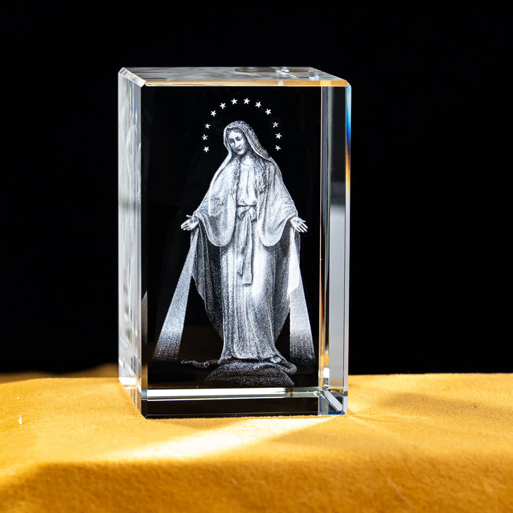 Christianartworkshop Statuetta sacra in cristallo incisa con design multipli, ideale per esposizione su scrivania e decorazione devozionale della casa. - Vergine Maria miracolosa - 5x5x8cm - image 13