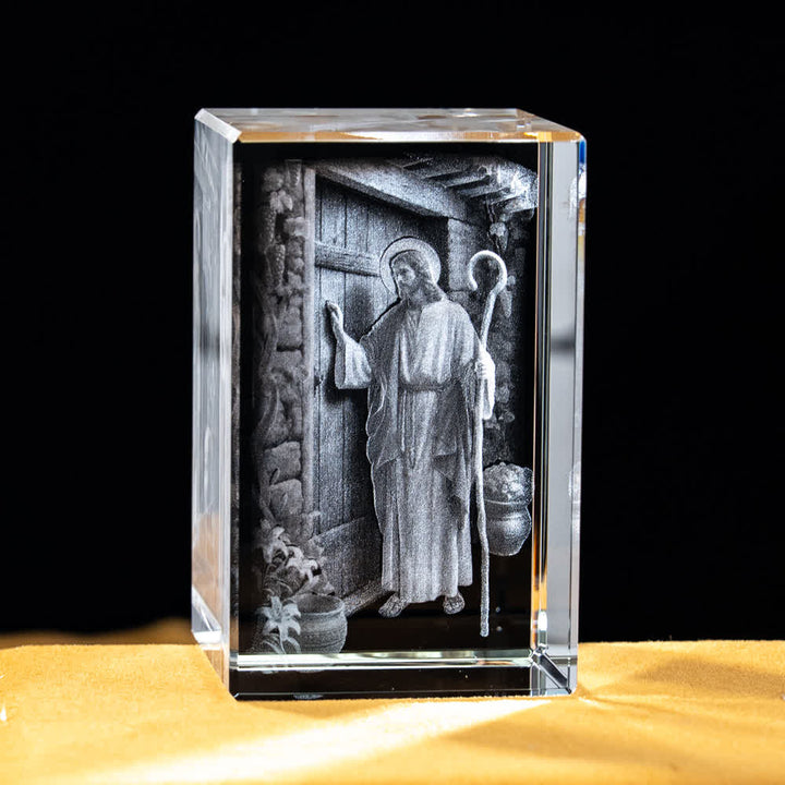 Christianartworkshop Statuetta sacra in cristallo incisa con design multipli, ideale per esposizione su scrivania e decorazione devozionale della casa. - Gesù bussa alla porta - 5x5x8cm - image 19