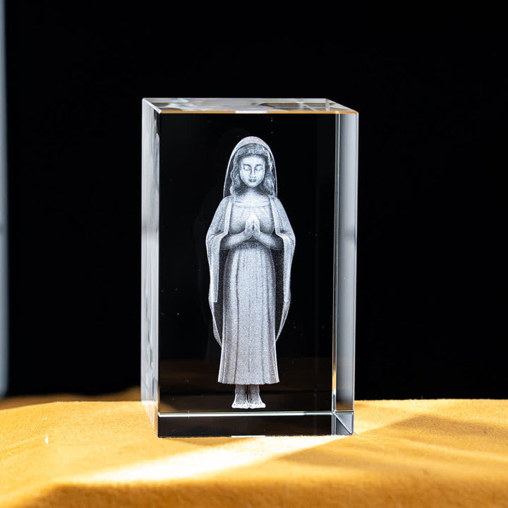 Christianartworkshop Statuetta sacra in cristallo incisa con design multipli, ideale per esposizione su scrivania e decorazione devozionale della casa. - Vergine Maria in preghiera - 5x5x8cm - image 27
