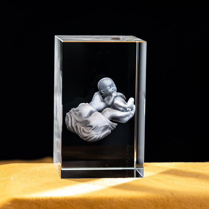 Christianartworkshop Statuetta sacra in cristallo incisa con design multipli, ideale per esposizione su scrivania e decorazione devozionale della casa. - Gesù Bambino tra le mani - 5x5x8cm - image 32