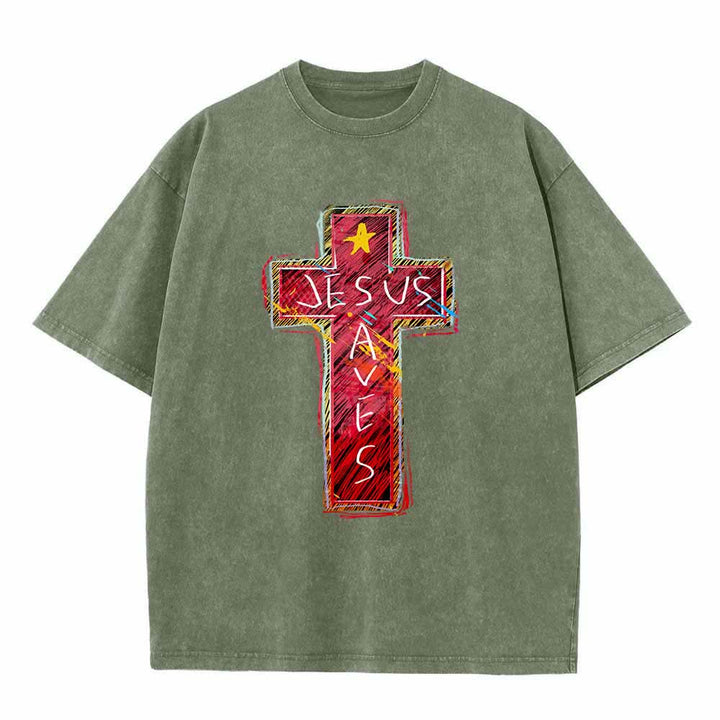 Christianartworkshop T-shirt oversize lavata con croce rossa brillante, scritta "Jesus Saves" e stella decorativa. - Verde militare - 5XL - image 8