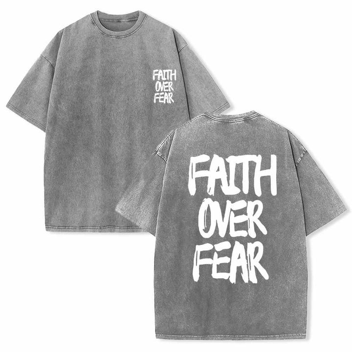 Christianartworkshop Maglietta lavata con stampa frontale mini e testo grande sul retro, con scritta "Faith Over Fear" e pennellate, ideale per la campagna. - Grigio - 5XL - image 18