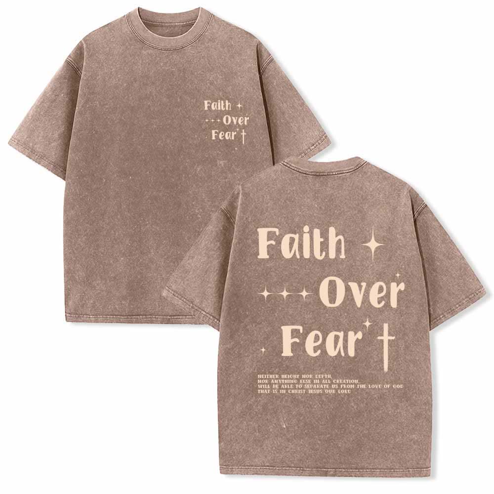 Christianartworkshop T-shirt lavata con scritta "Faith Over Fear" e croce stellata sul davanti, mini stampa sul retro, testo grande su entrambi i lati. - Marrone - 5XL - image 3