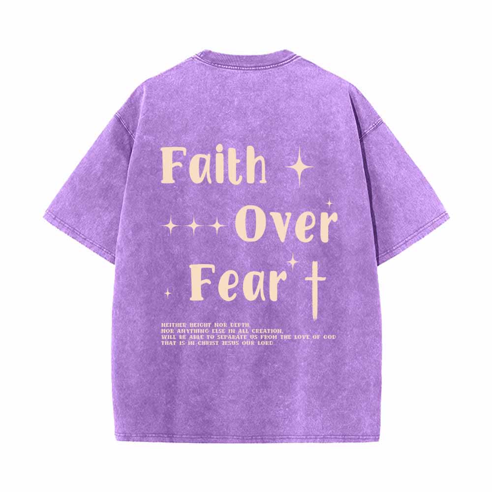 Christianartworkshop T-shirt lavata con scritta "Faith Over Fear" e croce stellata sul davanti, mini stampa sul retro, testo grande su entrambi i lati. - image 19