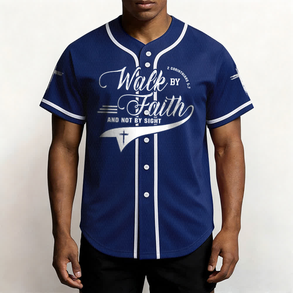 Christianartworkshop 2 Corinzi 5:7 “Camminate per fede e non per visione” Maglia da baseball con croce e messaggio - image 3