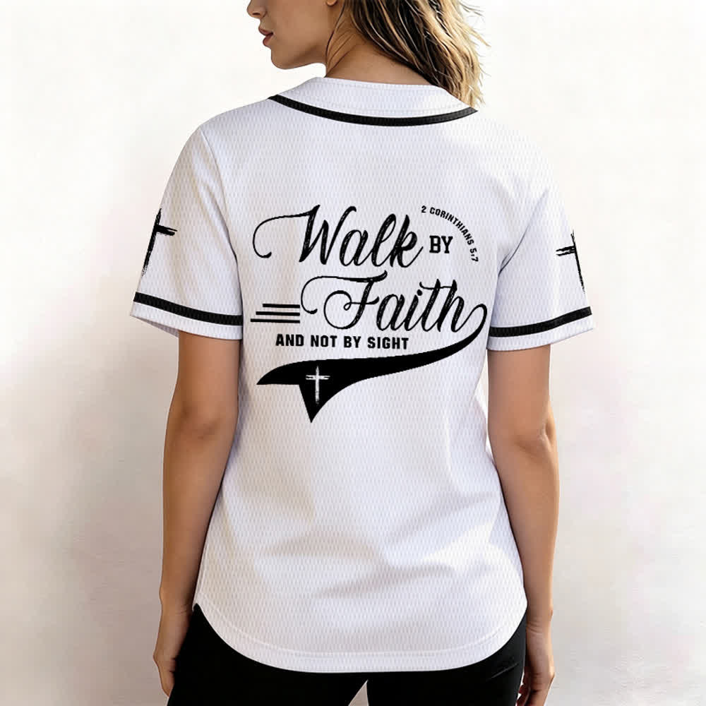 Christianartworkshop 2 Corinzi 5:7 “Camminate per fede e non per visione” Maglia da baseball con croce e messaggio - image 11