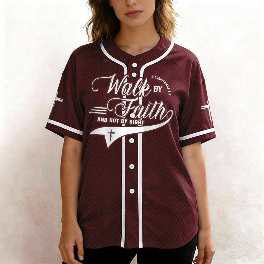 Christianartworkshop 2 Corinzi 5:7 “Camminate per fede e non per visione” Maglia da baseball con croce e messaggio - image 40