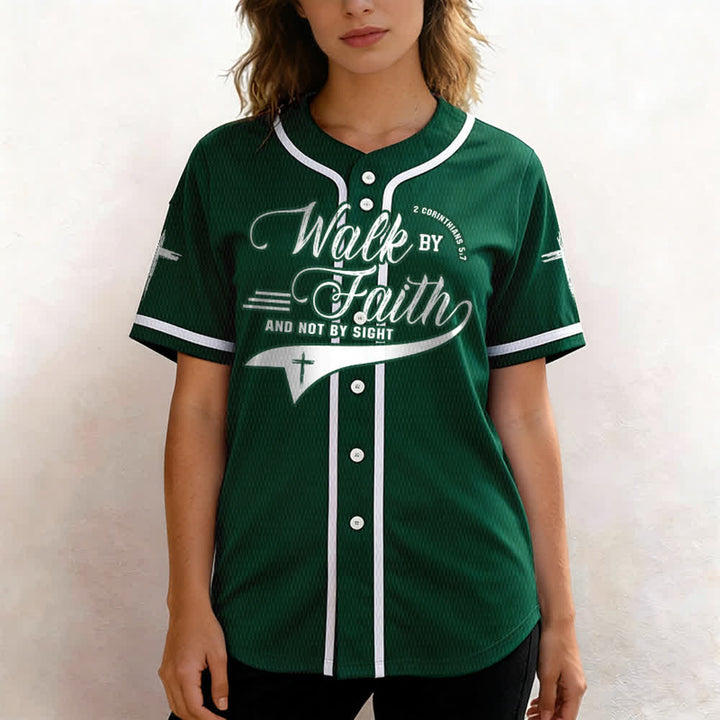 Christianartworkshop 2 Corinzi 5:7 “Camminate per fede e non per visione” Maglia da baseball con croce e messaggio - image 54