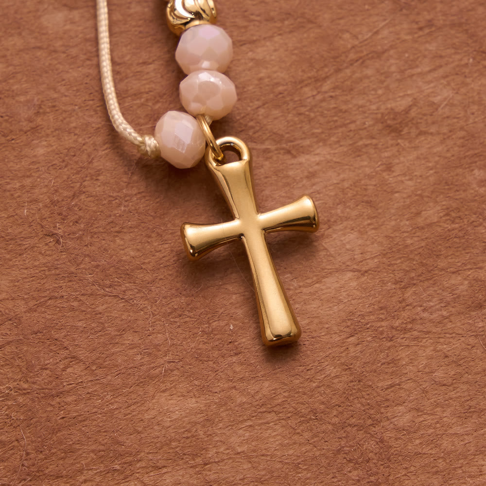 Christianartworkshop Bracciale rosario annodato con perline di cristallo sfaccettate e ciondolo a croce: emblema di dolci benedizioni celesti. - image 9