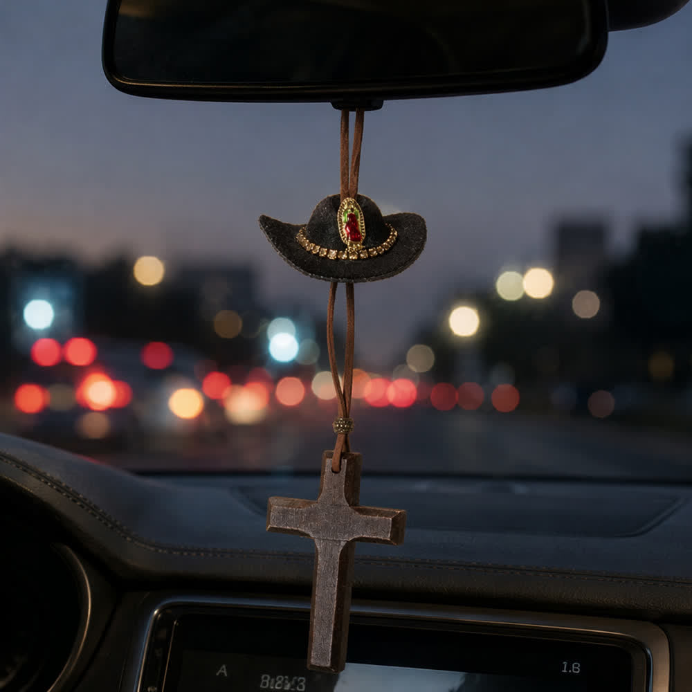 Christianartworkshop Ornamento vintage da appendere per auto in stile western decorato con feltro, cappello da cowboy della Madonna e croce di legno  - Marrone - image 0