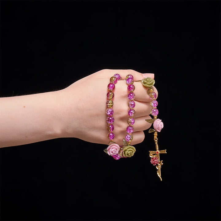 Christianartworkshop Rosario con croce della Madonna, perline di vetro sfaccettate rosa e verdi effetto craquelé, con motivo floreale a rosa. - image 1