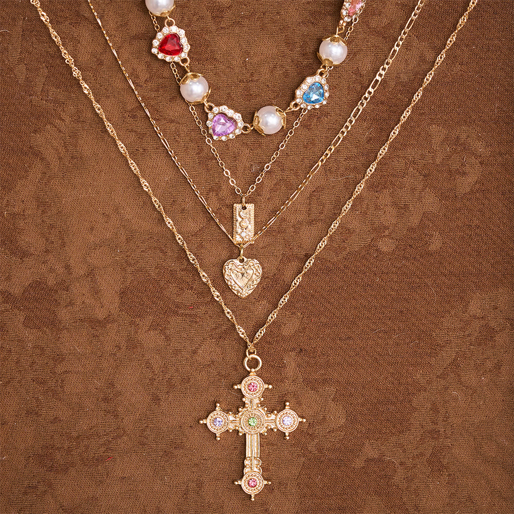 Christianartworkshop Collana vintage a strati con croce gioiello e cuore di perle: emblema di eterna misericordia celeste. - image 1