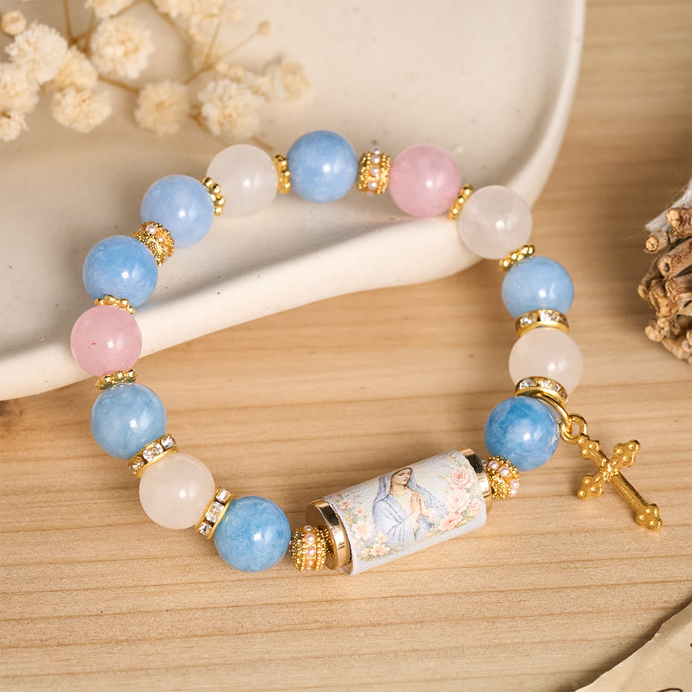 Christianartworkshop Bracciale vintage con perline cilindriche stampate e ciondolo a croce: emblema della dolce misericordia celeste. - Nostra Signora - image 0