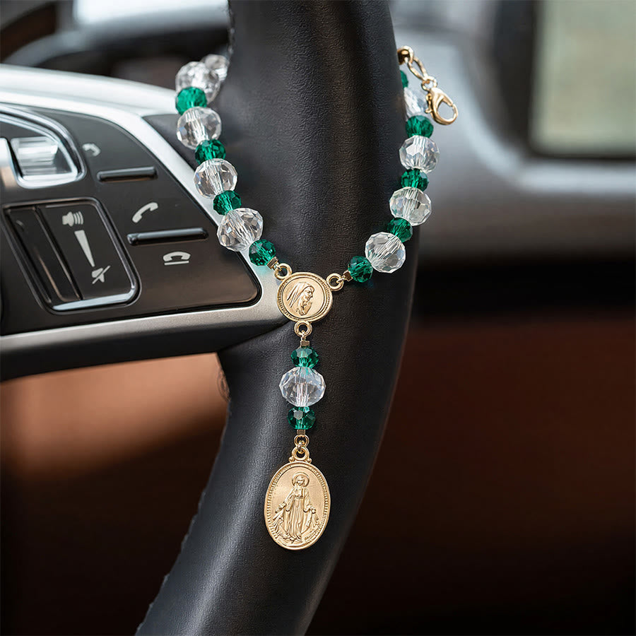 Christianartworkshop Delicato bracciale con coroncina di cristallo e medaglione della Vergine Maria: simbolo di eterna grazia materna. - Verde - image 0