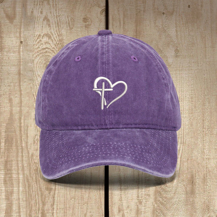 Christianartworkshop Cappello classico casual con simbolo di cuore e croce ricamato - Viola - image 1