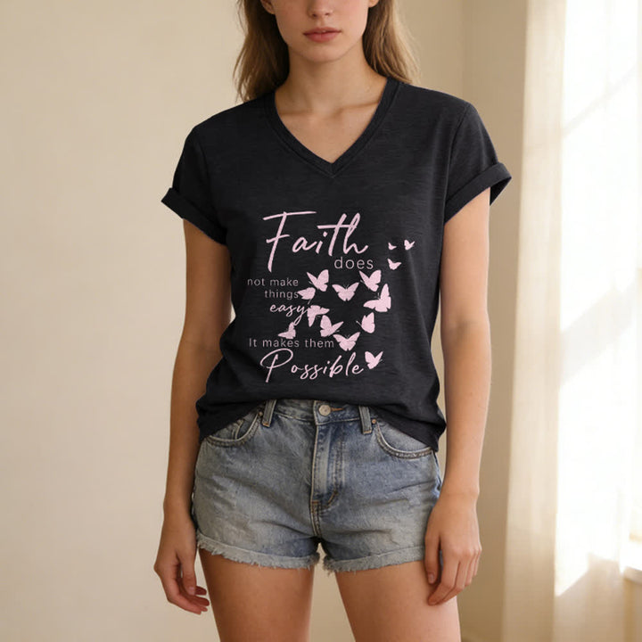 Christianartworkshop La fede non rende le cose facili T-shirt casual con scollo a V e stampa a farfalla. - image 13