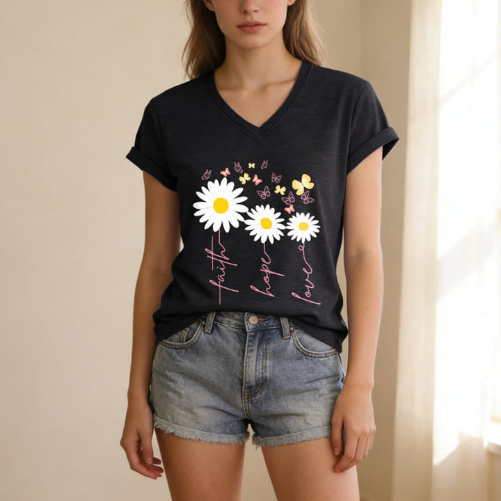 Christianartworkshop T-shirt casual con scollo a V, stampa floreale "Faith Hope Love Daisy Butterfly". - image 15