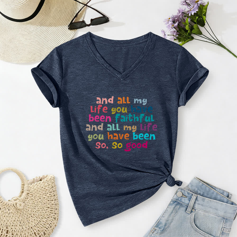 Christianartworkshop E per tutta la mia vita mi sei stata fedele. Maglietta casual con scollo a V e stampa di lettere colorate. - Blu navy - 2XL - image 8