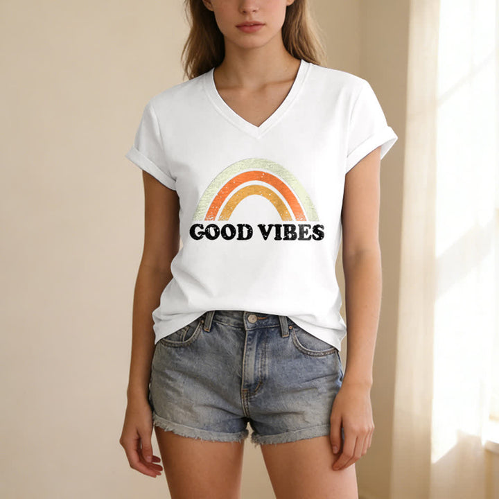 Christianartworkshop Maglietta da donna con scollo a V Good Vibes Retro Rainbow Heather - image 5