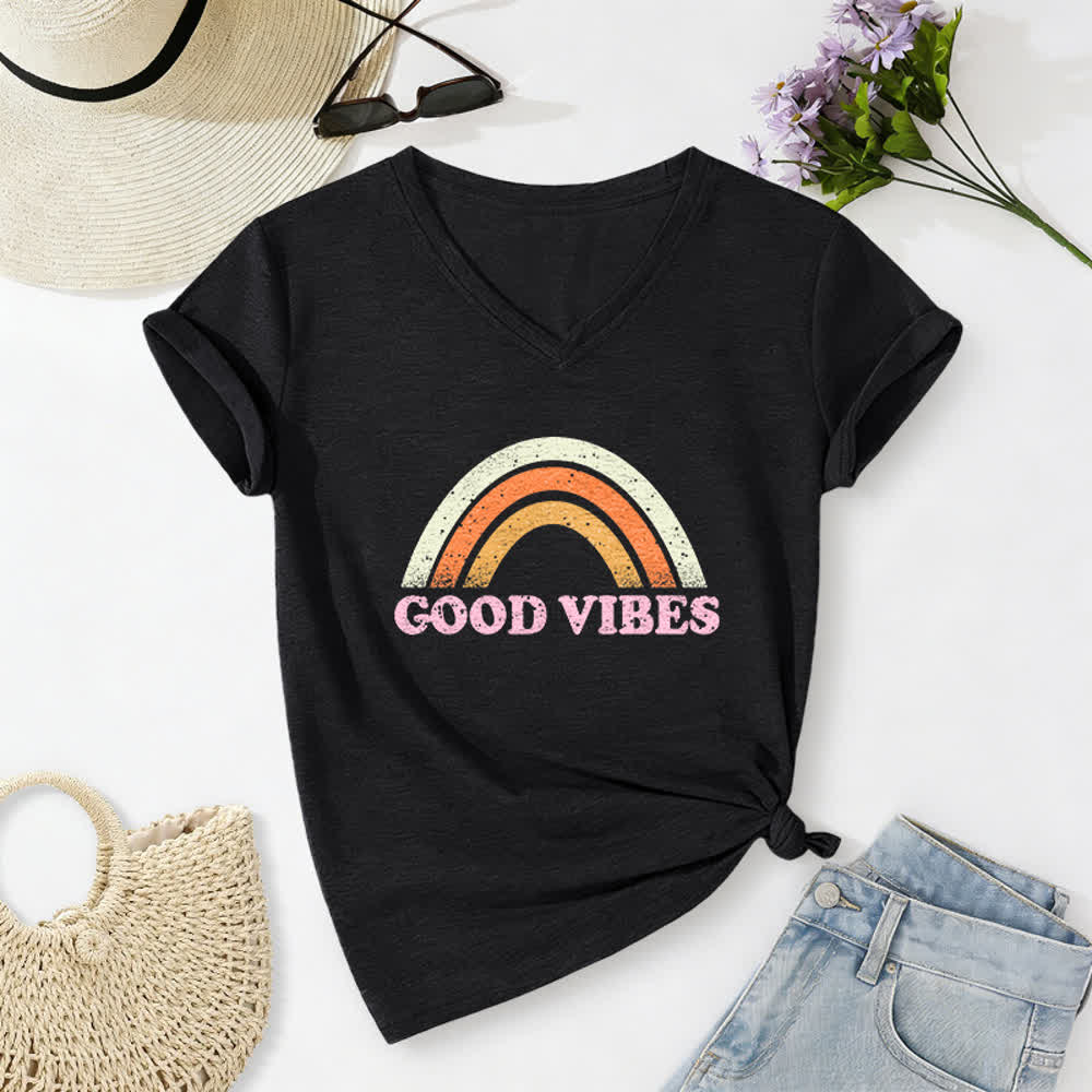 Christianartworkshop Maglietta da donna con scollo a V Good Vibes Retro Rainbow Heather - Nero - 2XL - image 14