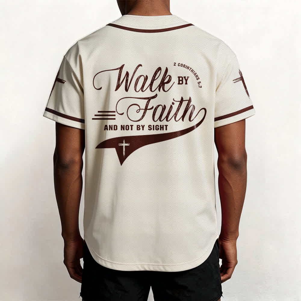 Christianartworkshop 2 Corinzi 5:7 “Camminate per fede e non per visione” Maglia da baseball con croce e messaggio - image 27