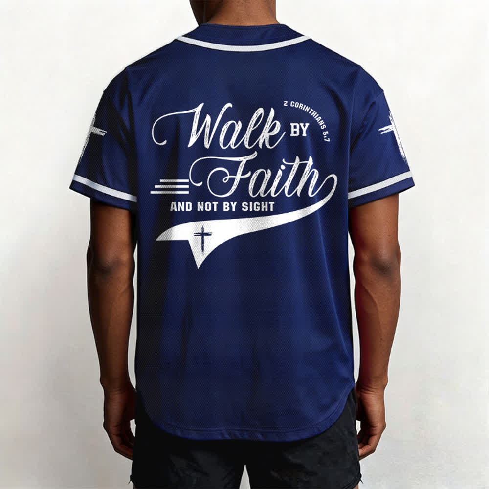 Christianartworkshop 2 Corinzi 5:7 “Camminate per fede e non per visione” Maglia da baseball con croce e messaggio - image 4