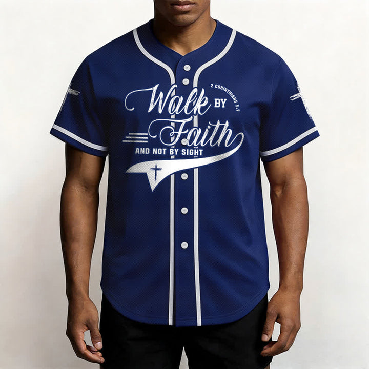 Christianartworkshop 2 Corinzi 5:7 “Camminate per fede e non per visione” Maglia da baseball con croce e messaggio - image 3