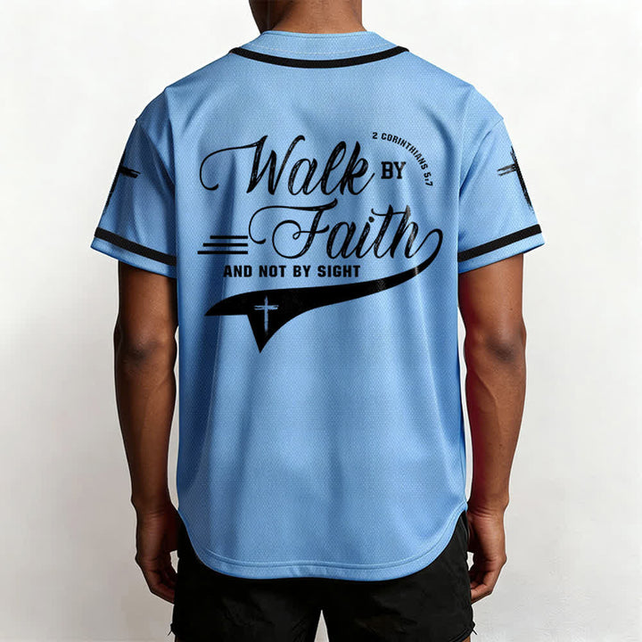 Christianartworkshop 2 Corinzi 5:7 “Camminate per fede e non per visione” Maglia da baseball con croce e messaggio - image 48