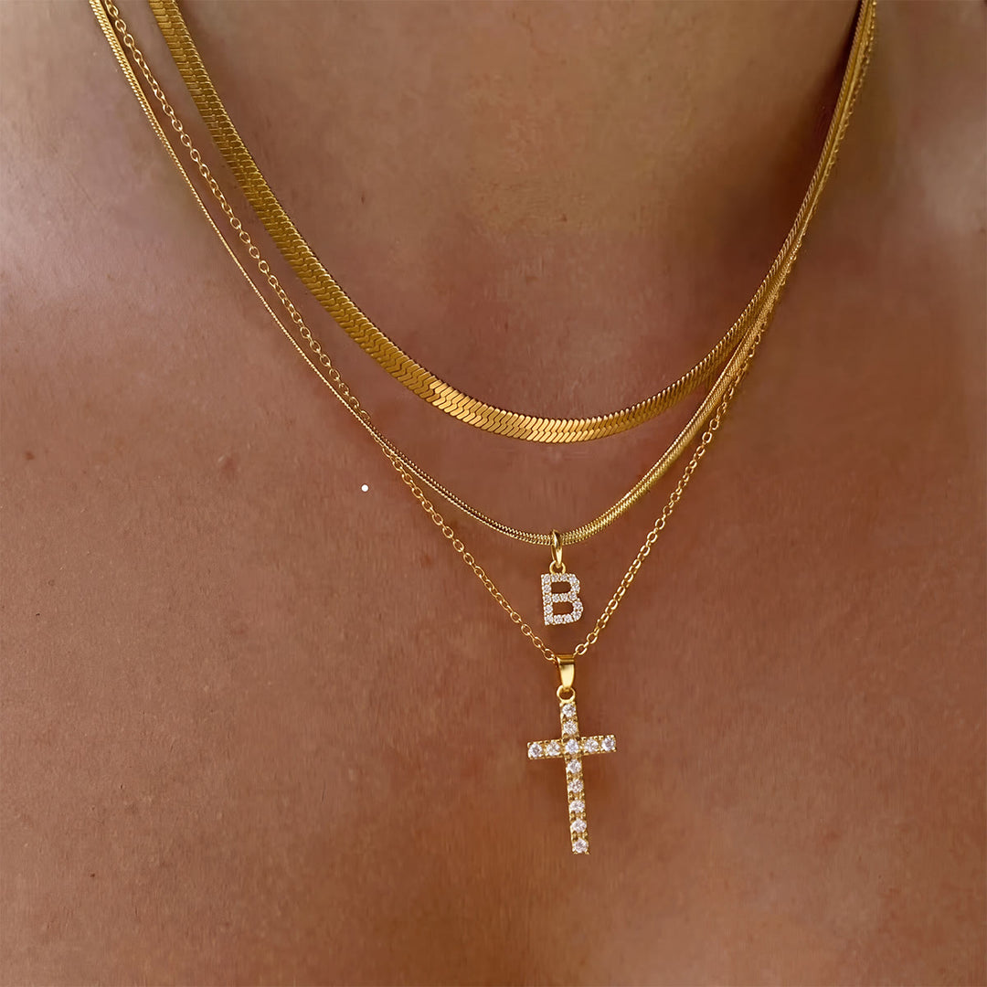 Christianartworkshop Collana con croce iniziale a strati di cristalli scintillanti: simbolo di grazia divina personale. - B - image 3