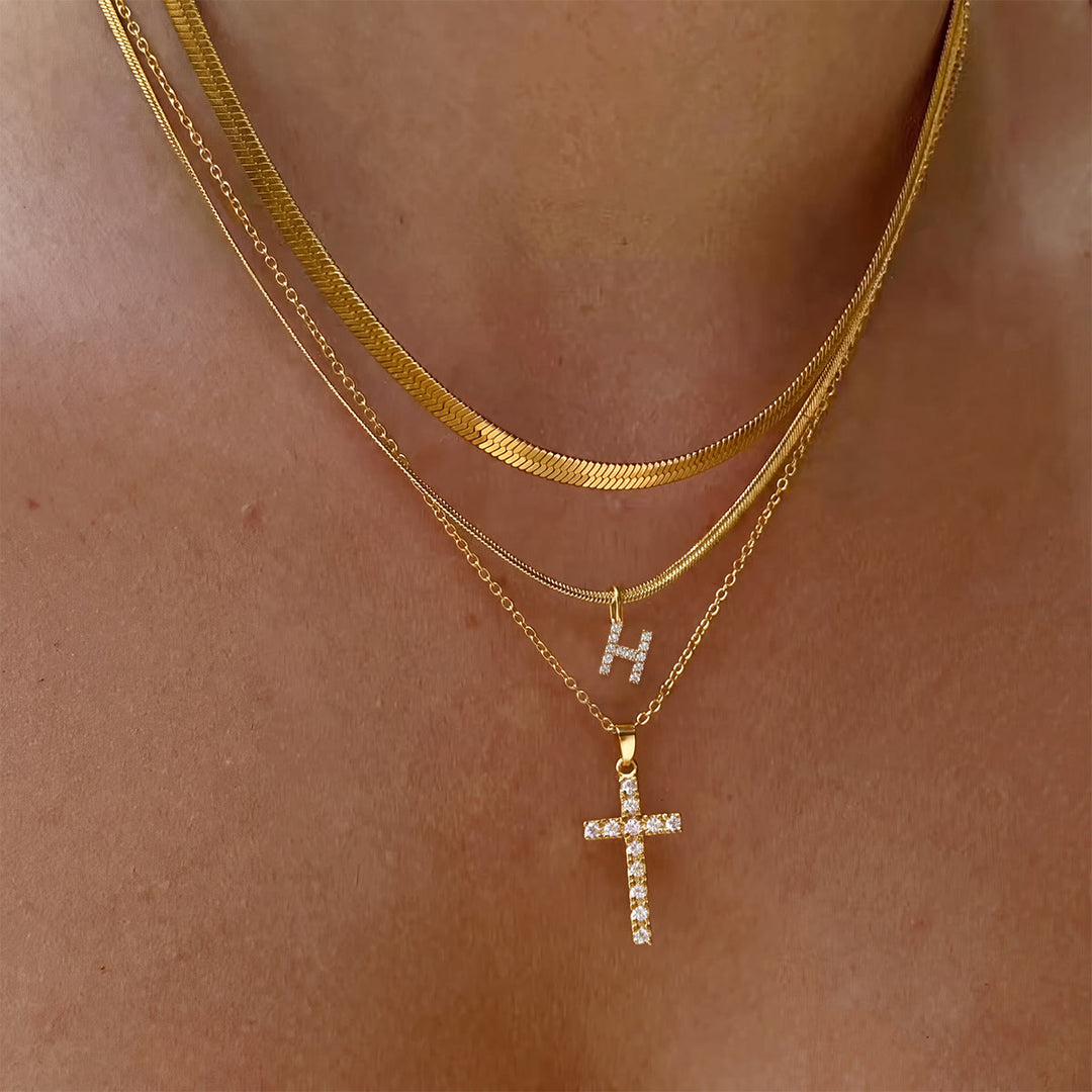Christianartworkshop Collana con croce iniziale a strati di cristalli scintillanti: simbolo di grazia divina personale. - H - image 9